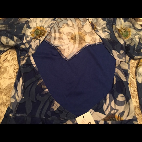 Daisy Print Romper - Picture 2 of 3